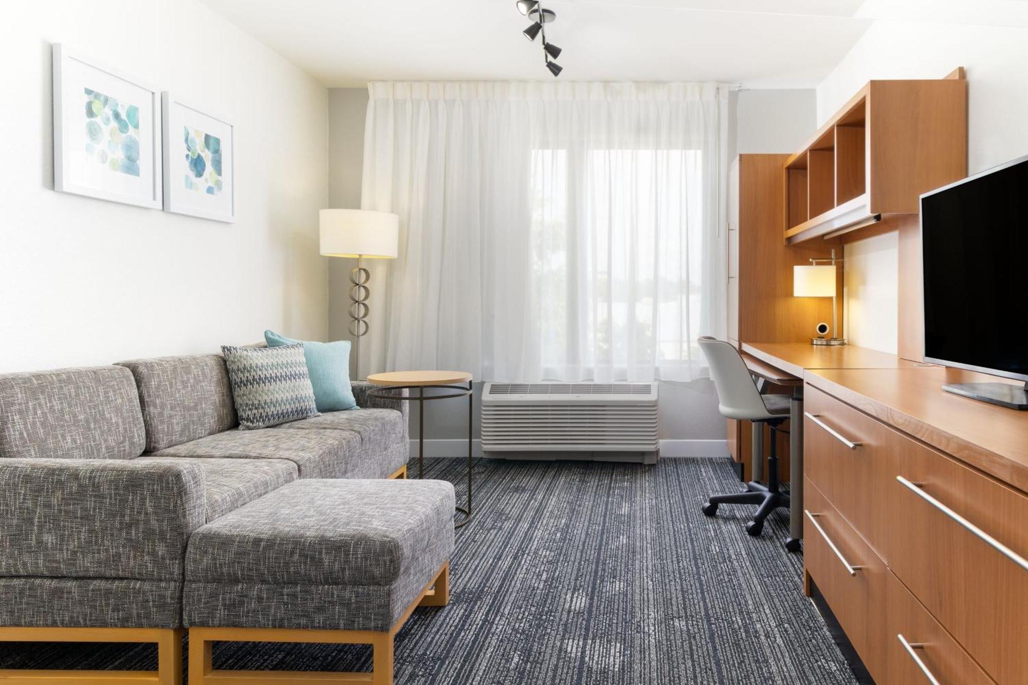 Towneplace Suites By Marriott Erie Eksteriør billede
